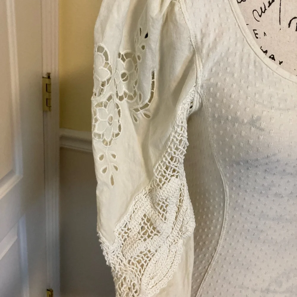 FREE PEOPLE WHITE LONG SLEEVE BLOUSE